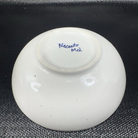 Necesito Mexico Hand Painted Bird Mexican Pottery Round Dish Bowl Artist Signed - Picture 11 of 14
